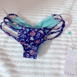 Beach Babe xs NEW bikini bottoms